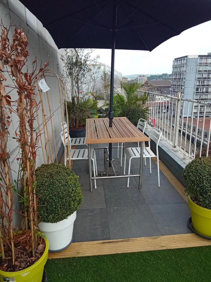 Liege Centre Mediacite Appartement Possible Parking Terrasse Immense 8Eme Pour 2 Personnes Exteriör bild