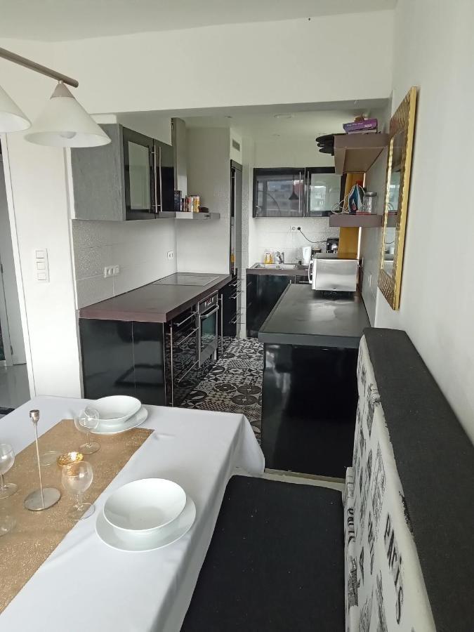 Liege Centre Mediacite Appartement Possible Parking Terrasse Immense 8Eme Pour 2 Personnes Exteriör bild