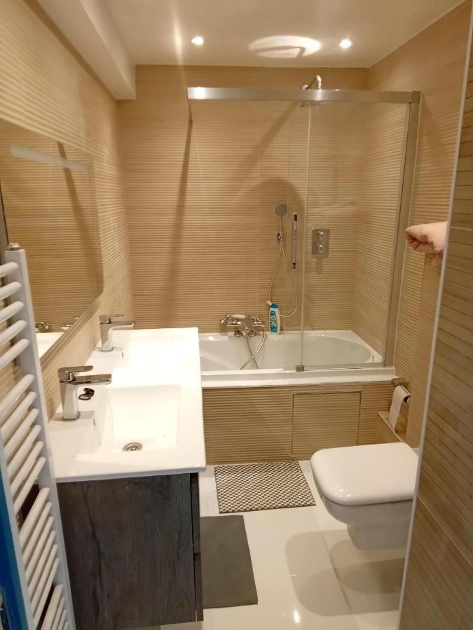 Liege Centre Mediacite Appartement Possible Parking Terrasse Immense 8Eme Pour 2 Personnes Exteriör bild